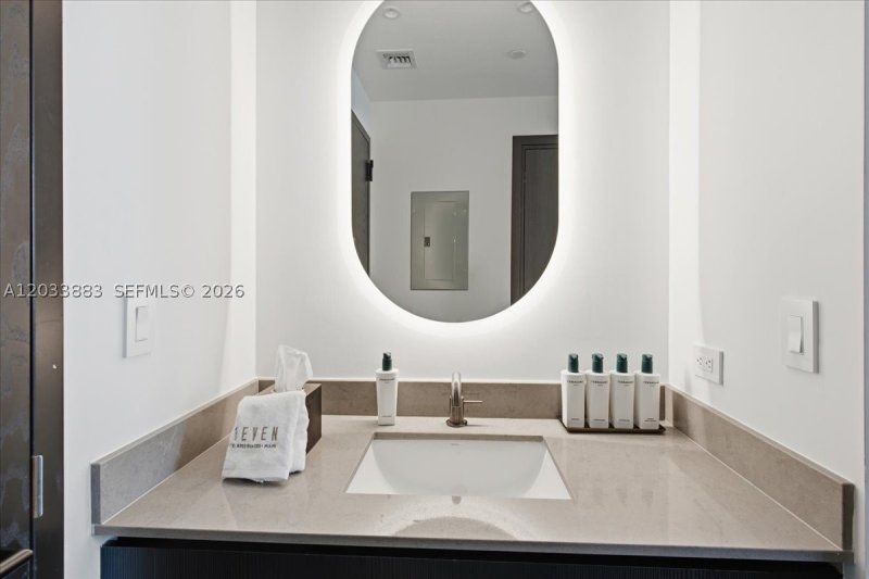 Condo for sale at E11EVEN Hotel & Residences 4212