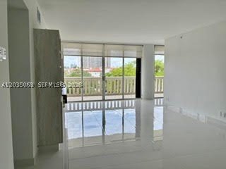 Aluguel de apartamento no 3000 Williams Island 603