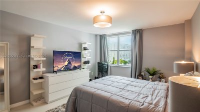 Aluguel de apartamento no Royal Embassy 7A