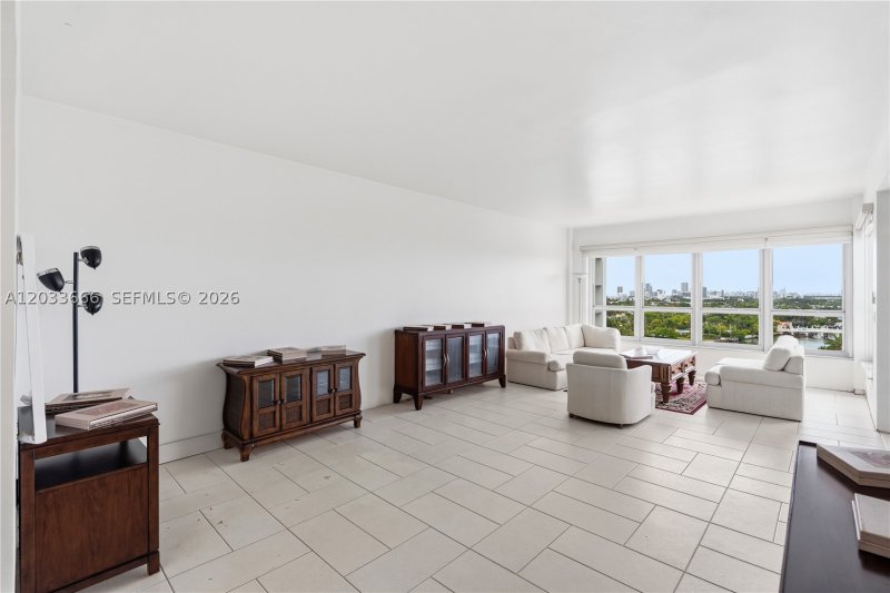 Condo for sale at Blair House 10C