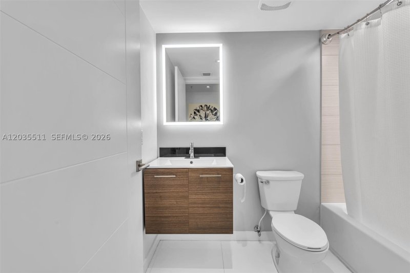 Alquiler de apartamento en Alana Bay Harbor Island 802