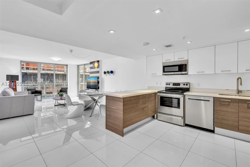 Alquiler de apartamento en Alana Bay Harbor Island 802
