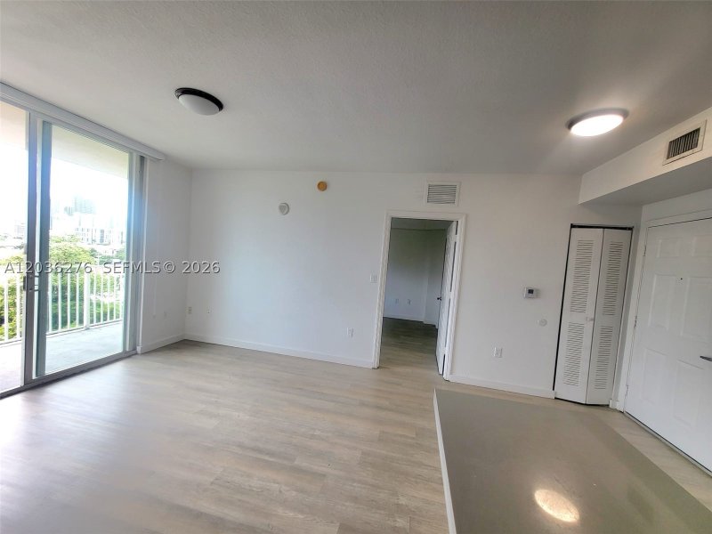 Apartment for rent at Season One Brickell 703