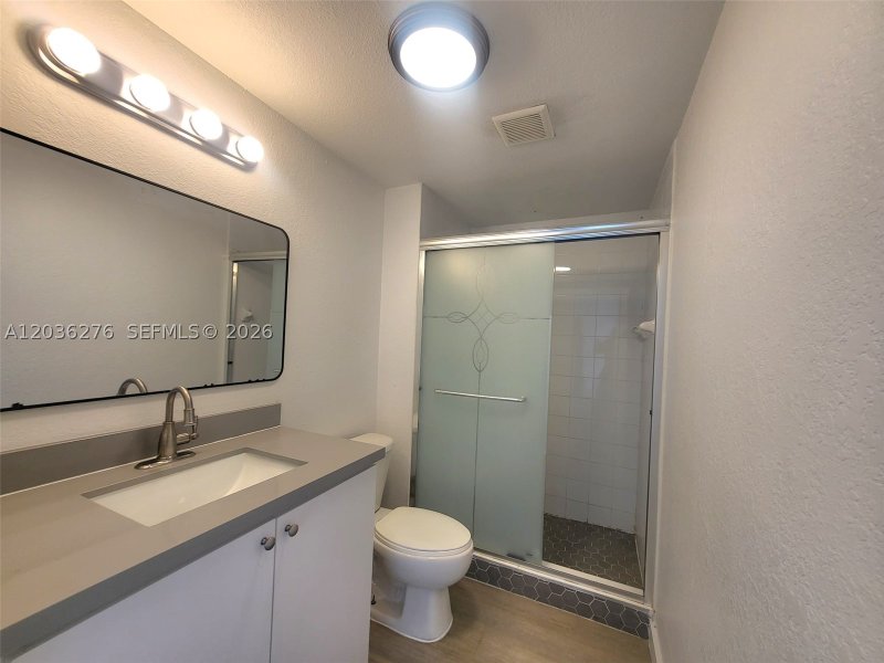 Apartment for rent at Season One Brickell 703