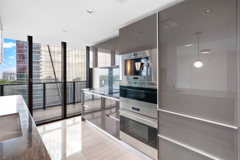Condo for sale at Echo Brickell 1005