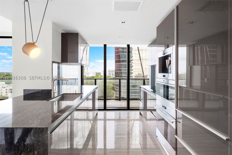 Condo for sale at Echo Brickell 1005
