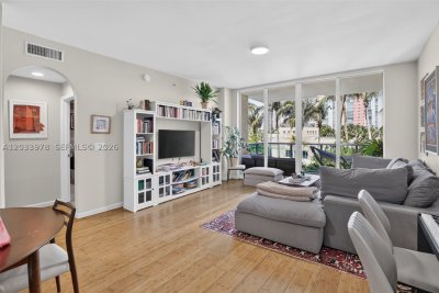 Comprar apartamento no Aventura Marina 402