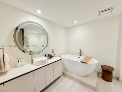 Aluguel de apartamento no Icon Brickell Tower II 5106
