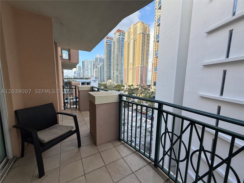 Alquiler de apartamento en King David 1103