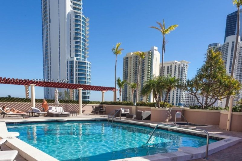 Alquiler de apartamento en King David 1103