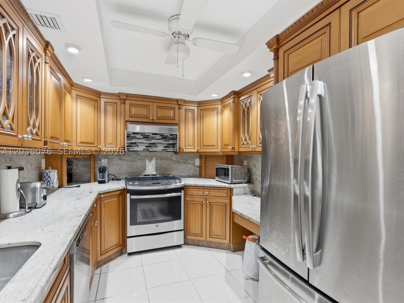 Condo for sale at Parker Plaza Estates 1123