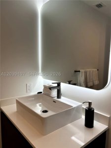 Comprar apartamento en YotelPad Miami 2308
