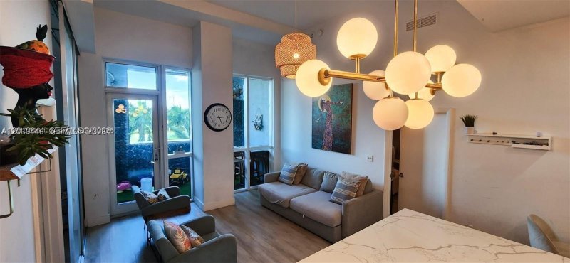 Condo for sale at Vizcayne Everglades On The Bay 301