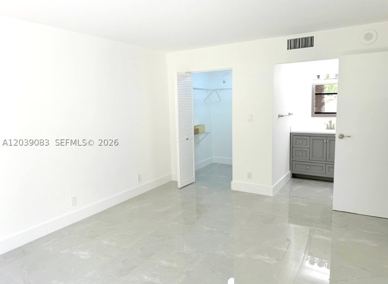 Condo for sale at Plaza of the Americas 116