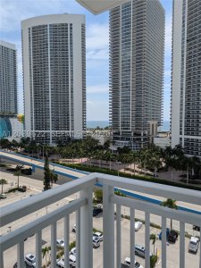 Plaza Towers South Apt #1407