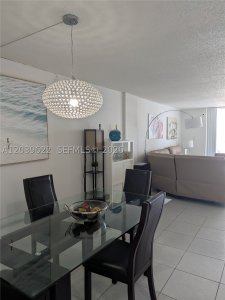 Alquiler de apartamento en Plaza Towers South 1407