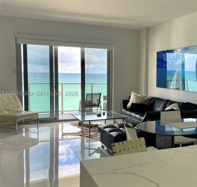 Apartment for rent at Arlen Beach PH08