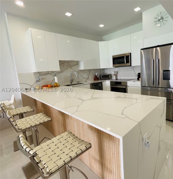 Apartment for rent at Arlen Beach PH08