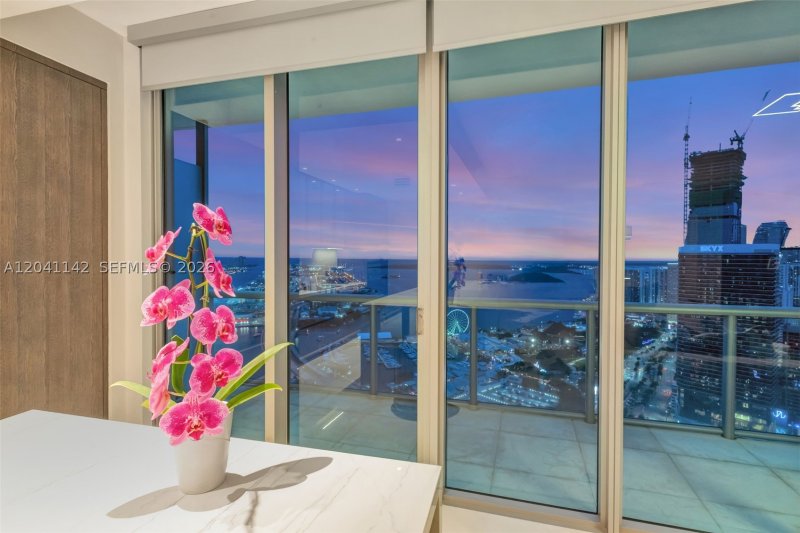 Condo for sale at Marina Blue 5404
