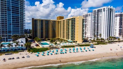 Aluguel de apartamento no The Wave Condo 327
