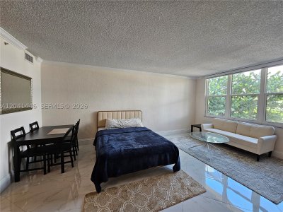Aluguel de apartamento no The Wave Condo 327