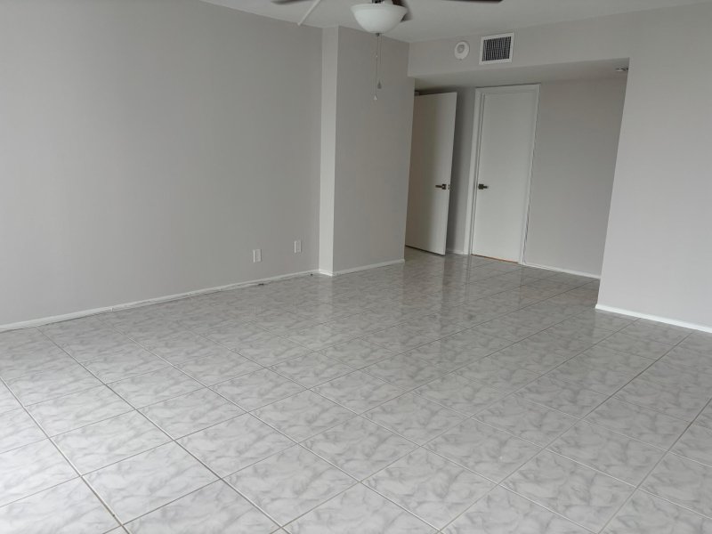 Apartment for rent at Plaza South 3e