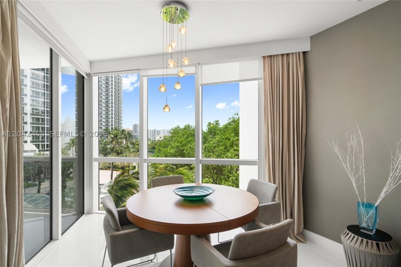 Comprar apartamento no Trump Royale 603