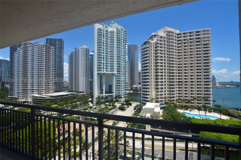 Comprar apartamento en Brickell Key Two 1513