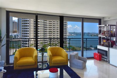 Comprar apartamento en Brickell Key Two 1513