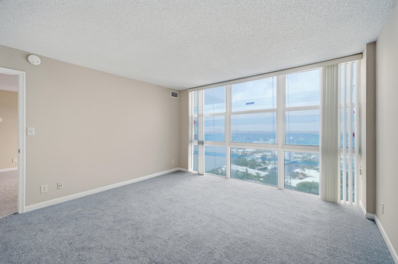 Condo for sale at Vantage View 1503