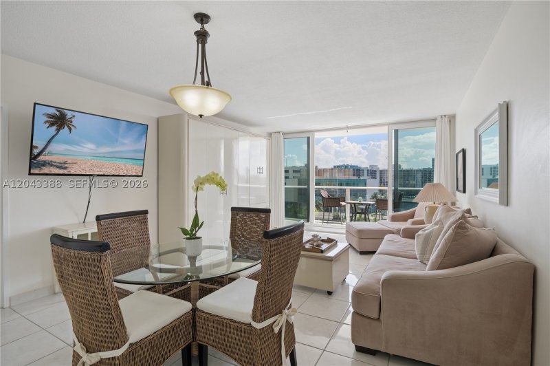 Apartment for rent at Alexander Towers 604