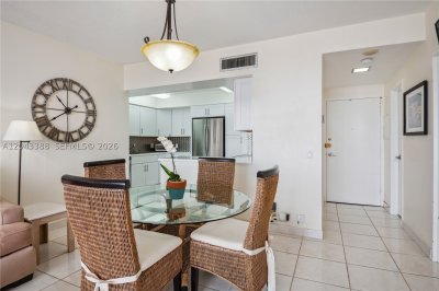 Aluguel de apartamento no Alexander Towers 604