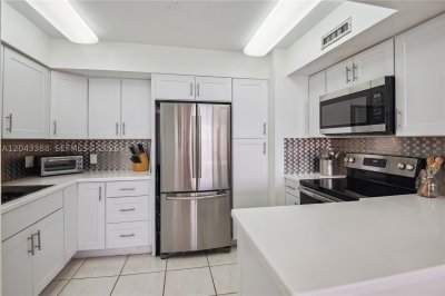 Aluguel de apartamento no Alexander Towers 604