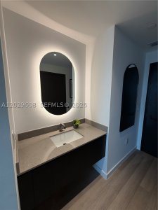 Aluguel de apartamento no E11EVEN Hotel & Residences 3306B