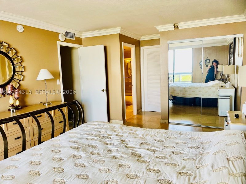 Condo for sale at Club Atlantis 2006