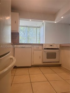Aluguel de apartamento no Avila Condo 429