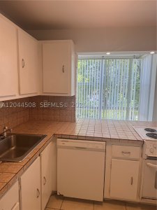 Aluguel de apartamento no Avila Condo 429