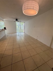 Aluguel de apartamento no Avila Condo 429