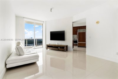 Aluguel de apartamento no Trump Tower One 2605