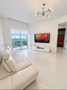 Alquiler de apartamento en Trump Tower One 2605