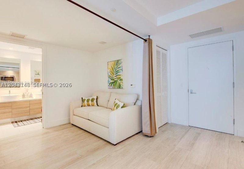 Apartment for rent at Hyde Midtown 1603