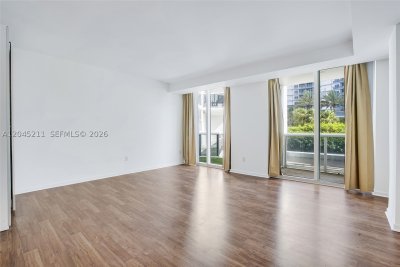 Aluguel de apartamento no Harbour House 201
