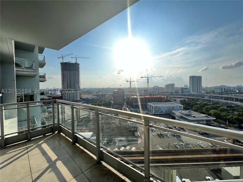 Apartment for rent at The Ivy 1710