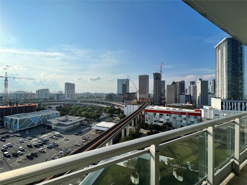 Apartment for rent at The Ivy 1710