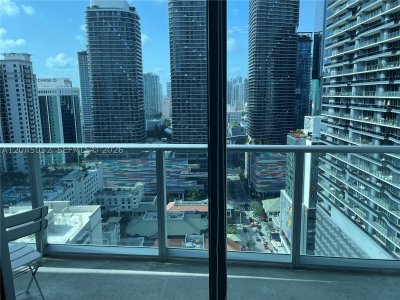 Alquiler de apartamento en 1100 Millecento 2809