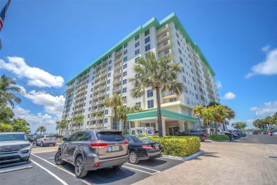 Aluguel de apartamento no Island Pointe 8F
