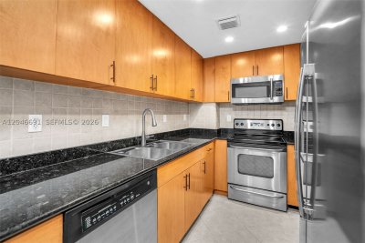 Aluguel de apartamento no Island Pointe 8F