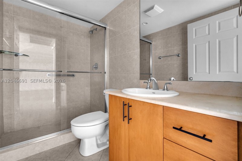 Alquiler de apartamento en Island Pointe 8F