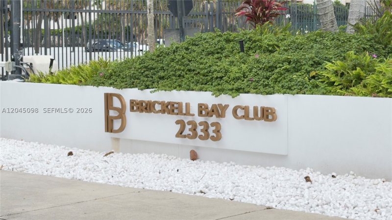 Apartment for rent at Brickell Bay Club 614