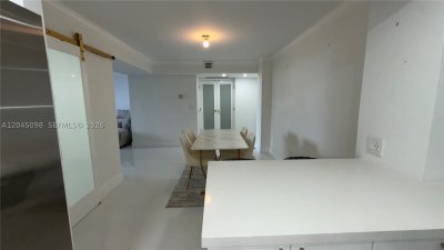 Aluguel de apartamento no Brickell Bay Club 614